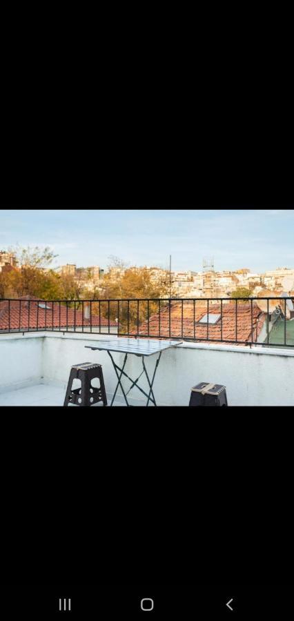 3 Floor Old 4 Istanbul