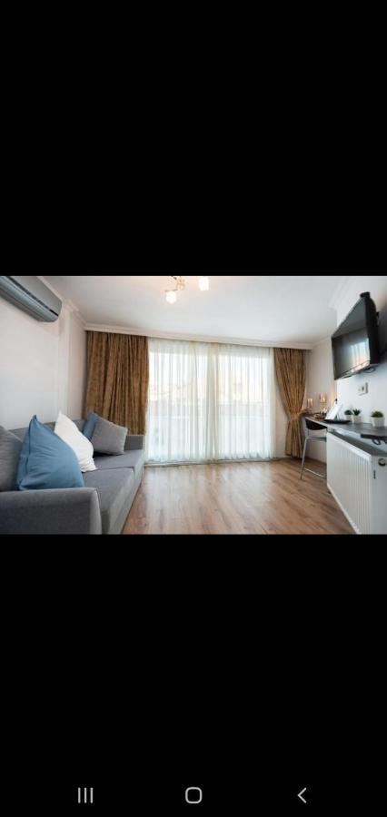 3 Floor Old 4 Istanbul